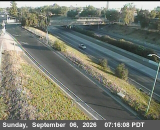 100 - SB SR 99 5th St live camera view
