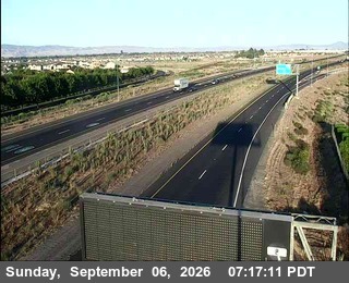 141 - WB SR 120 W/O Airport Way live camera view