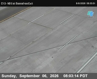 (C013) NB 5 at Sassafras St live camera view