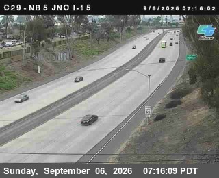 (C029) I-5 : Just North Of I-15 live camera view