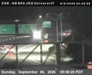 (C068) I-805 Just South of University live camera view