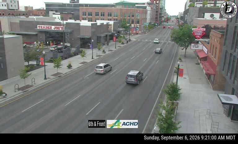 6th & Front St (US-20) live camera view