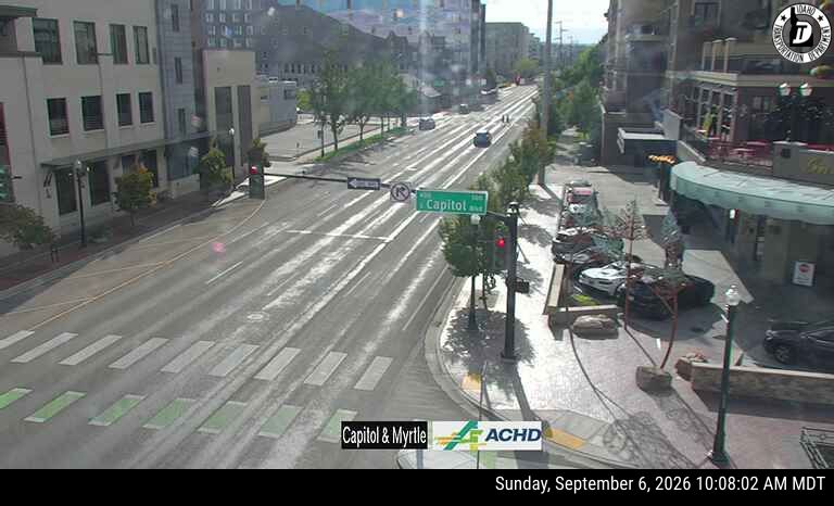 Capitol & Myrtle (US-20) live camera view