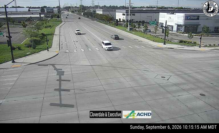 Pine & Cloverdale live camera view