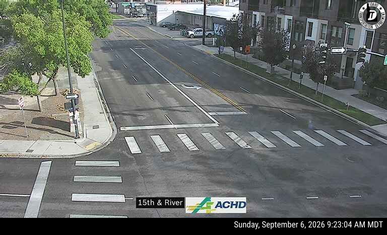 15th & River live camera view