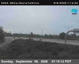 (C252) I-5 : NB at Santa Fe Drive live camera view