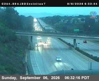(C254) I-5 : Just South of Encinitas Top live camera view