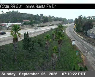 (C239) I-5 : SB at Lomas Santa Fe Dr live camera view