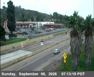 (C238) I-5 : NB at Lomas Santa Fe Dr live camera view