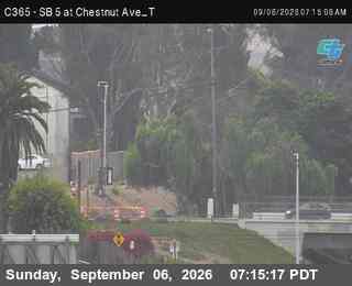 (C365) I-5 : SB at Chestnut Ave T live camera view