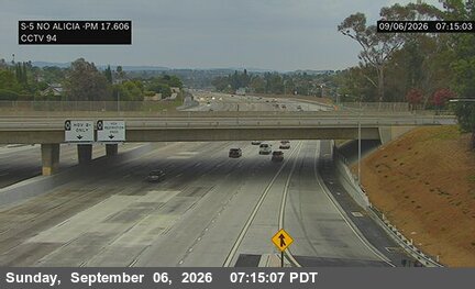 I-5 : (94) Alicia Parkway live camera view