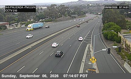I-5 : (210) Avenida Palizada On live camera view