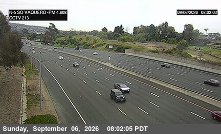 I-5 : (213) South of Avenida Vaquero On live camera view