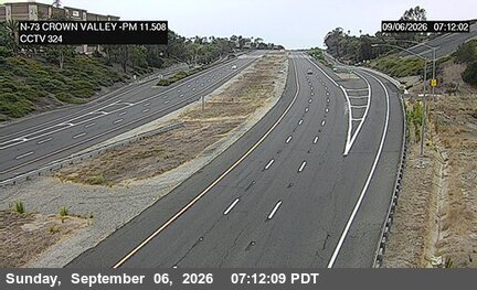 SR-73 : (324) North of Crown Valley Parkway Undercross live camera view