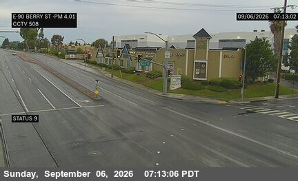 SR-90 : (508) Berry St SE Corner live camera view