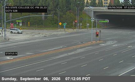 I-5 : (528) State College & Orange Center live camera view