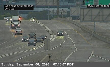 I-5 : (529) Gene Autry live camera view