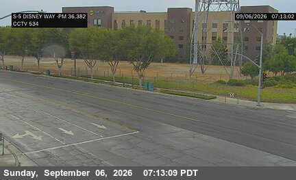 I-5 : (534) Disney Way live camera view