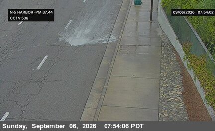 I-5 : (536) NB Harbor live camera view