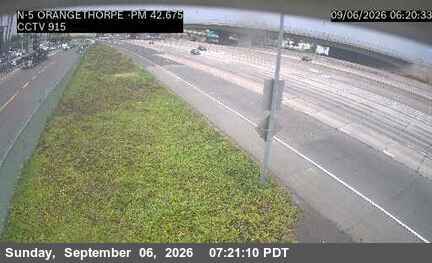I-5 : (915) NB at Orangethorpe live camera view