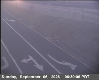 I-80 : Central Avenue Onramp - Looking South live camera view