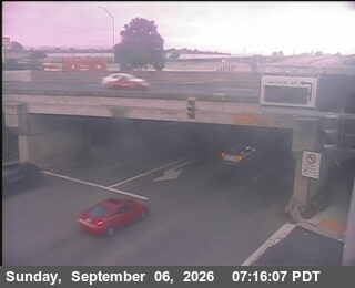 I-80 : Central Avenue Onramp - Looking West live camera view