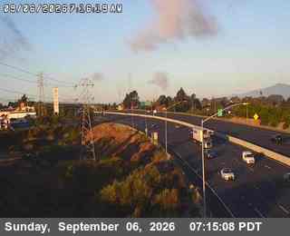 I-80 : East Of Richmond Parkway live camera view