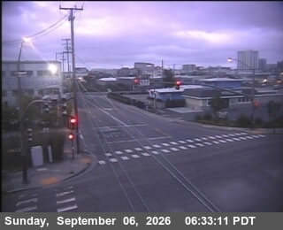 SR-13 : E13 AT 7TH ST - Looking South live camera view