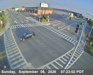 US-101: Eureka / 5th & V - Looking South live camera view