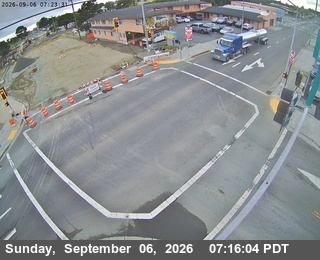 DN-101: Front & L - Looking North live camera view