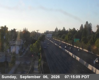 US-101 : North of Willow Road live camera view